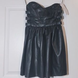 Small Black leather strapless dress.